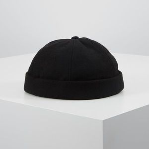 melton docker hat